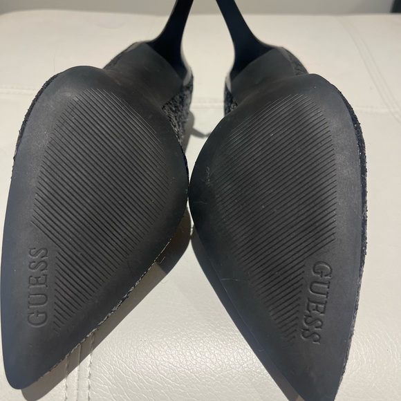 Guess black glitter sparkle pump size 9. - Picture 3 of 4